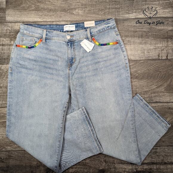 Lane Bryant Mid Rise Boyfriend Capri Jeans Size 14 - Picture 1 of 6